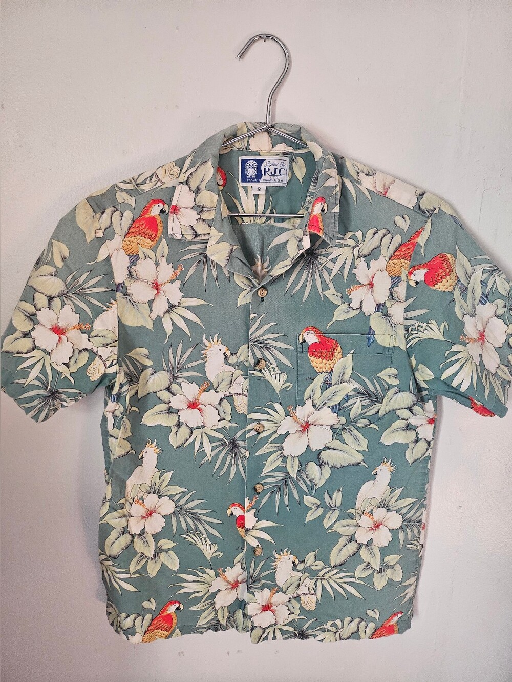 Short-Sleeve Tropical Parrot Print Shirt - Sage Green